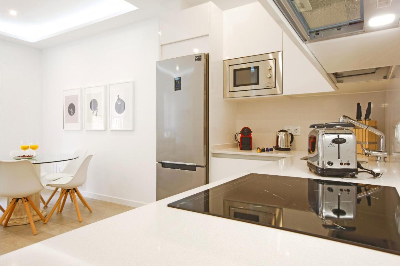Sofia Suites Madrid Buitenkant foto