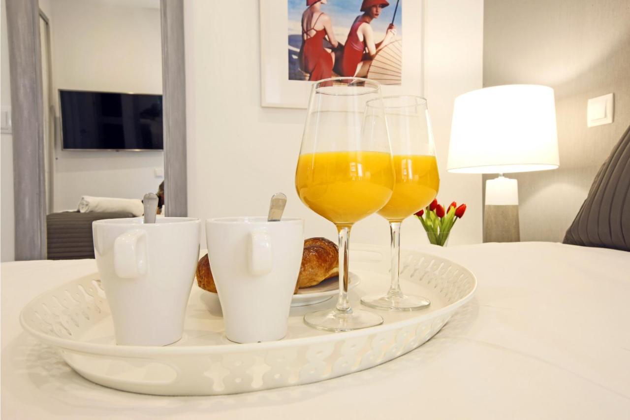 Sofia Suites Madrid Buitenkant foto